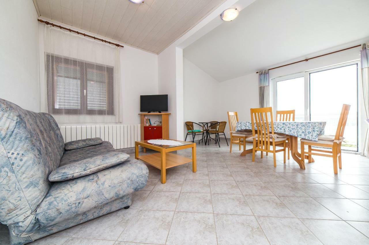 Apartments Rose Trogir Bagian luar foto