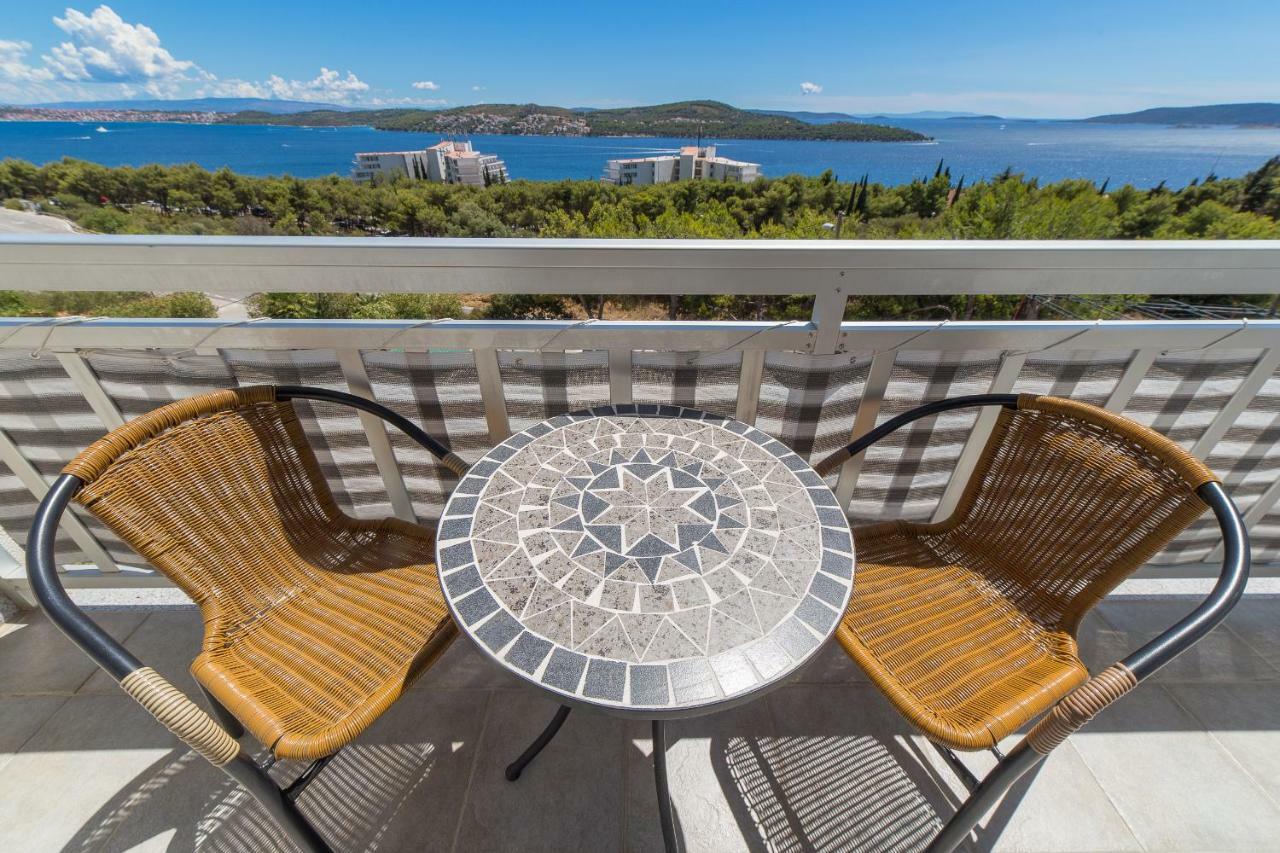 Apartments Rose Trogir Bagian luar foto