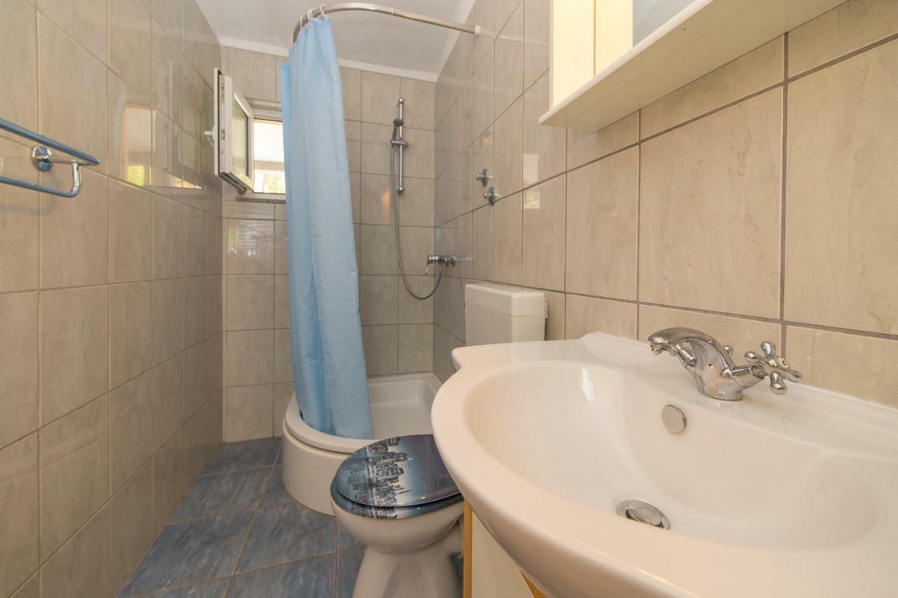 Apartments Rose Trogir Bagian luar foto