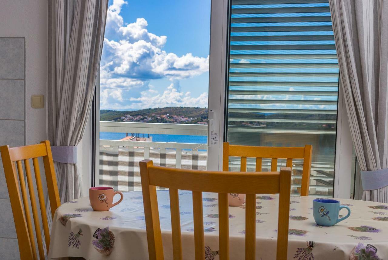 Apartments Rose Trogir Bagian luar foto